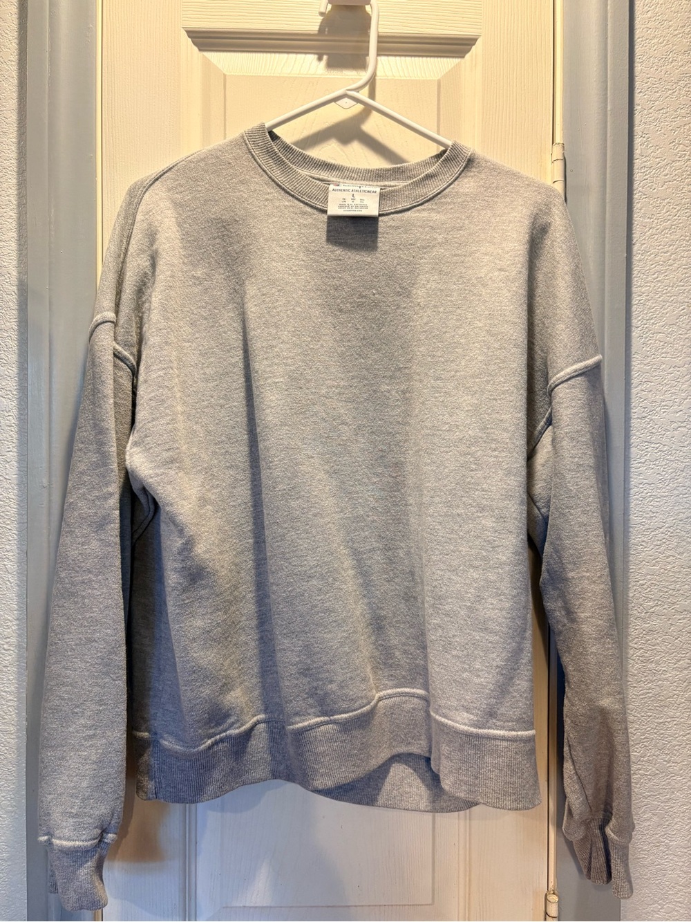 Champion Men's Crewneck Sweatshirt - Light Gray